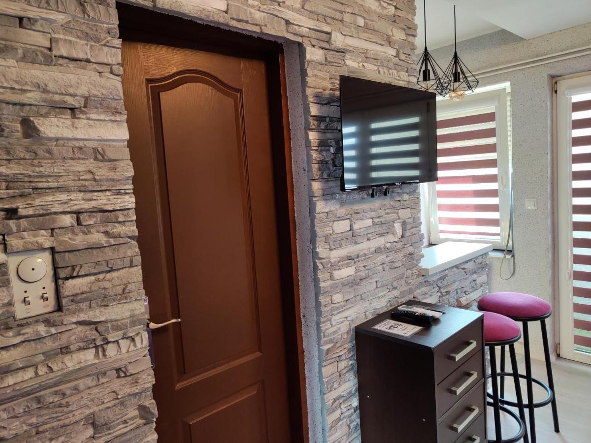 Centrum Lux Apartment Ni Esterno foto